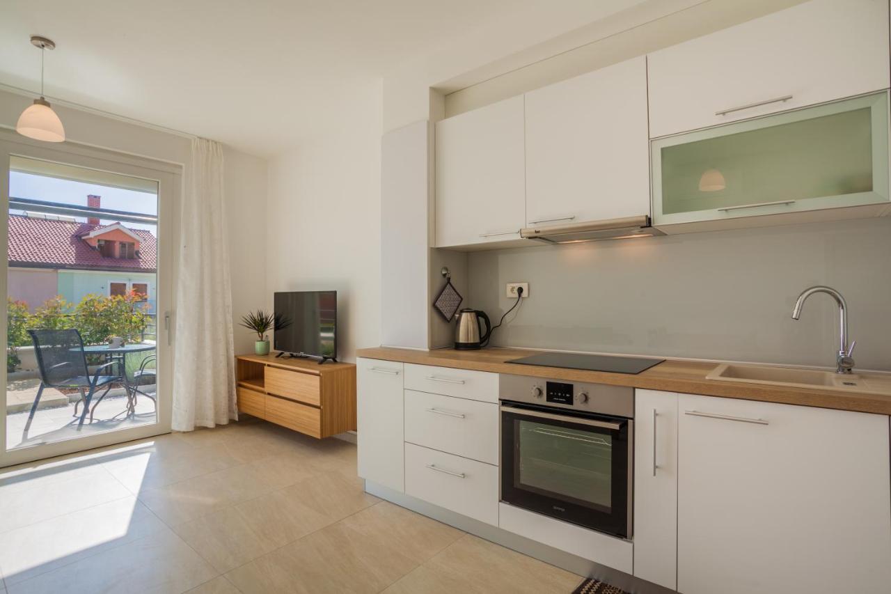 Apartman Madonnina Cres Exterior foto